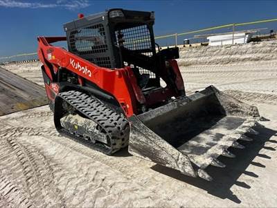 Kubota SVL753W Hay Tedder