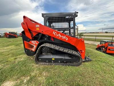 Kubota SVL753W Hay Tedder