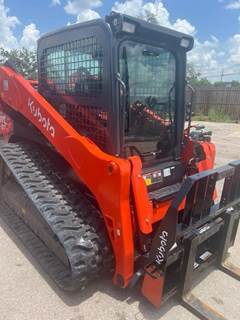 Kubota SVL972HFC Hay Tedder