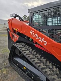 Kubota SVL973HFCC Hay Tedder