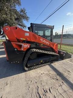 Kubota SVL973HFCC Hay Tedder