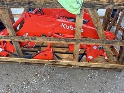 Kubota LA1056 Loader