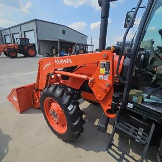 Kubota LA1154 Loader, Part # M7996/M1811