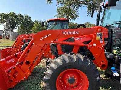 Kubota LA1944 Loader