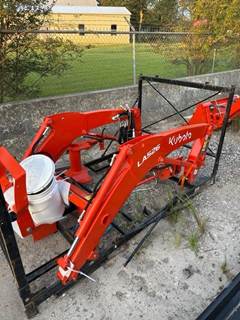 Kubota LA526 Loader