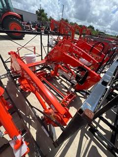 Kubota LA526 Loader