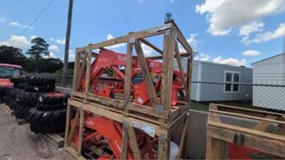Kubota LA806 Loader