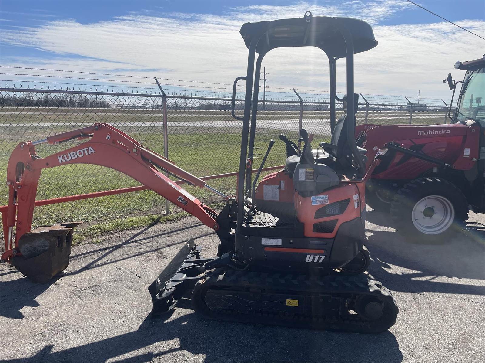2016 Kubota U17 Mini Excavator For Sale Seguin, TX UA3149