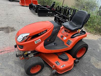 Kubota GR2120 Riding Lawn Mower
