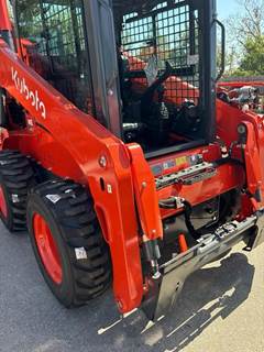 Kubota SSV65 Skid Steer