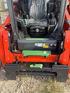 Kubota SVL75-3 Track Skid Steer