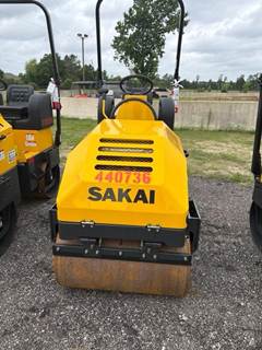 Sakai CR271 Smooth Drum Roller Compactor