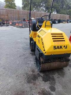 Sakai CR271 Smooth Drum Roller Compactor
