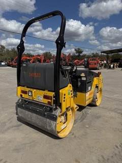 Sakai SW354 Smooth Drum Roller Compactor