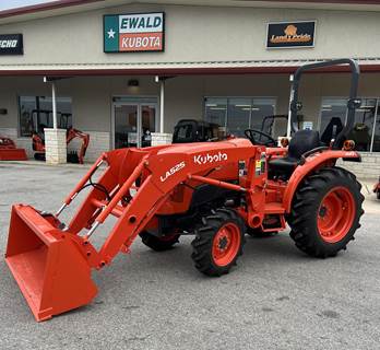 Kubota L3301HST Tractor