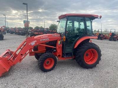 Kubota L3560HSTC-LE Tractor