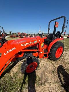 Kubota L3902HST Tractor