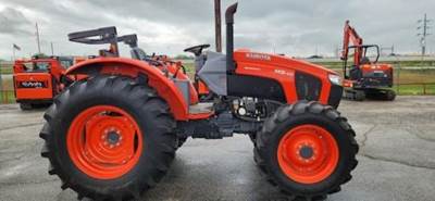 Kubota M5-111 Tractor