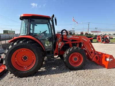 Kubota M5-111HDC-1 Tractor