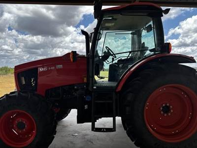 Kubota M6-141 Tractor