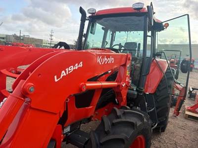 Kubota M6S-111SHDC2 Tractor