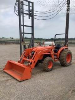Kubota MX5400 Tractor
