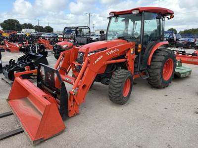 Kubota MX5400HSTC Tractor