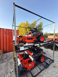 Kubota Z232 Zero Turn Mower