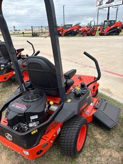 Kubota Z232 Zero Turn Mower