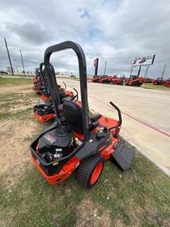 Kubota Z232 Zero Turn Mower