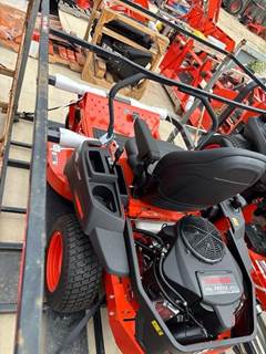 Kubota Z232 Zero Turn Mower