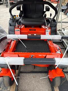 Kubota Z232 Zero Turn Mower