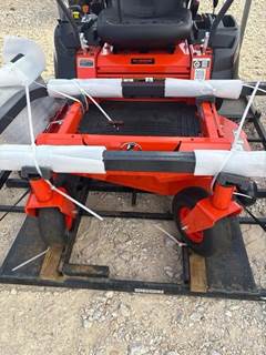 Kubota Z232 Zero Turn Mower