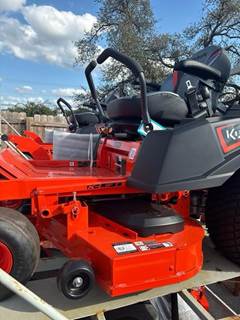 Kubota Z242 Zero Turn Mower