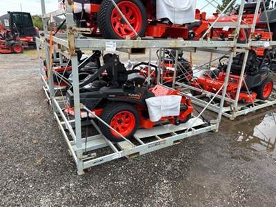 Kubota Z242 Zero Turn Mower