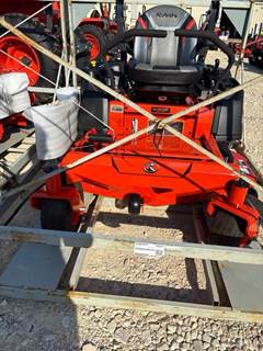 Kubota Z242 Zero Turn Mower