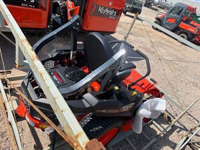 Kubota Z242 Zero Turn Mower