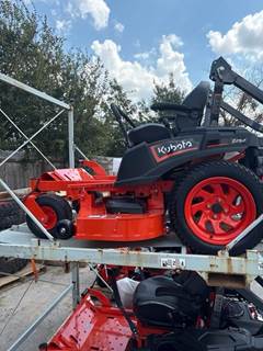 Kubota Z252 Zero Turn Mower