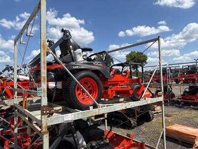 Kubota Z412 Zero Turn Mower