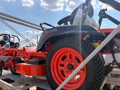 Kubota Z412 Zero Turn Mower