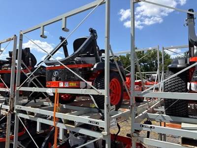 Kubota Z422 Zero Turn Mower