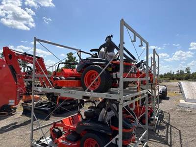 Kubota Z422 Zero Turn Mower