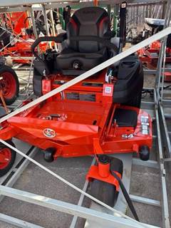 Kubota Z422 Zero Turn Mower