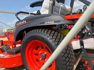 Kubota Z422 Zero Turn Mower