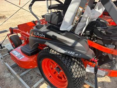 Kubota Z422 Zero Turn Mower