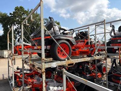 Kubota Z422 Zero Turn Mower