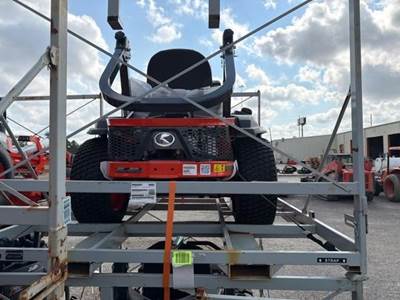 Kubota Z422 Zero Turn Mower
