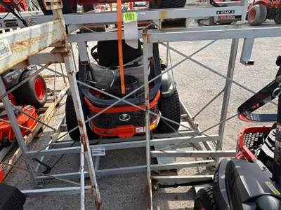 Kubota Z422 Zero Turn Mower