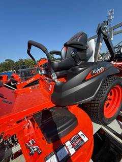 Kubota Z422 Zero Turn Mower