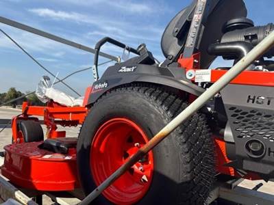 Kubota Z726X Zero Turn Mower